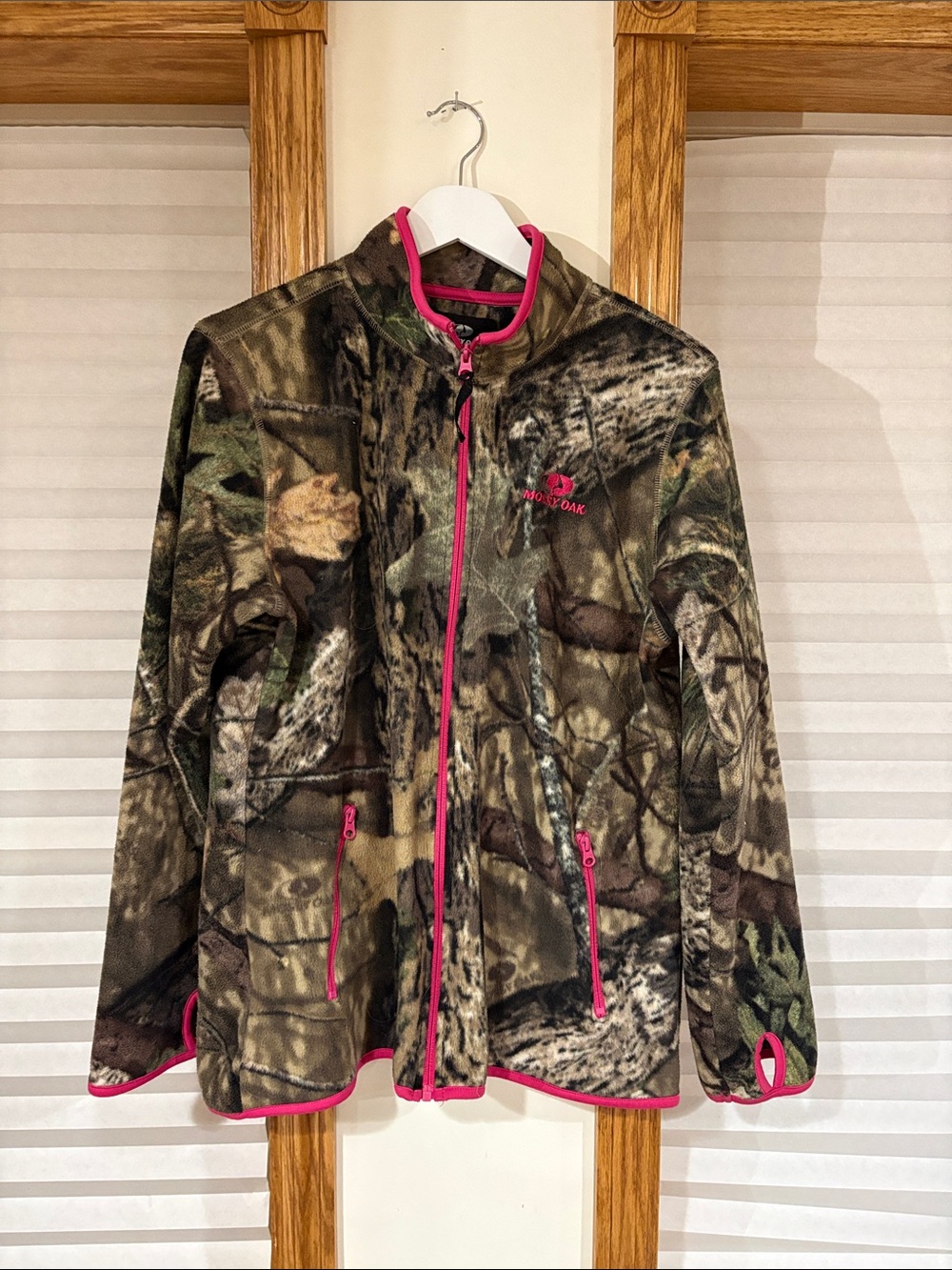 Mossy Oak Camo Fleece Jacket with Pink Trim - women